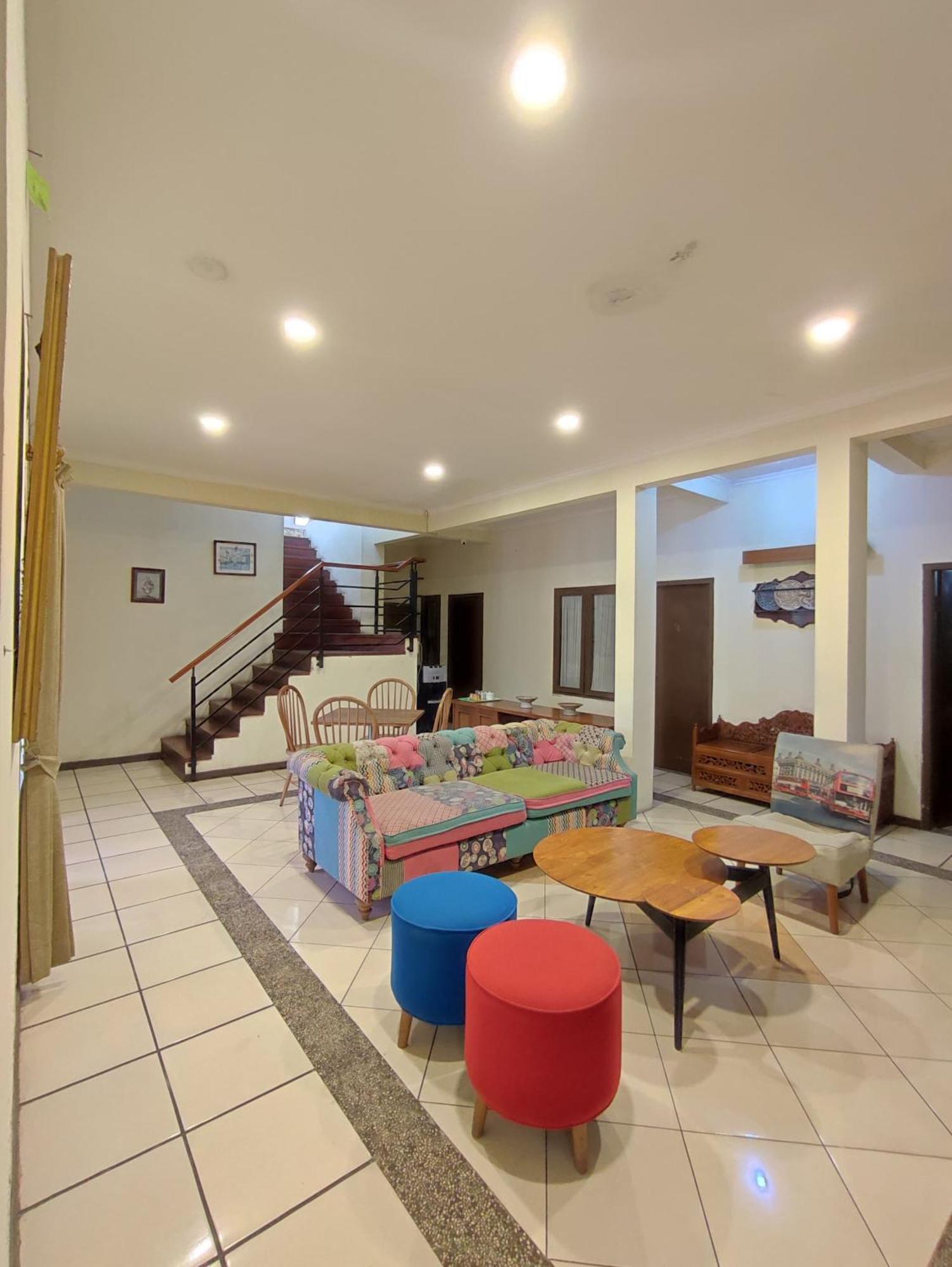 Maribaya Family Guest House Syariah Lembang Exterior foto